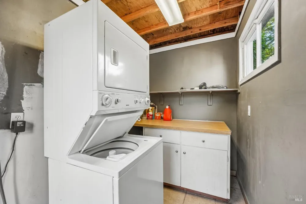 22585 Sylvan Way Monte Rio, CA 95462