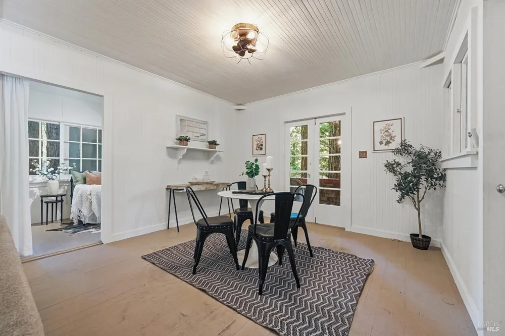 11 Shady Lane Larkspur, CA 94939