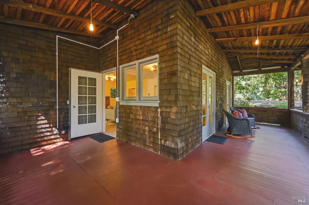 11 Shady Lane Larkspur, CA 94939