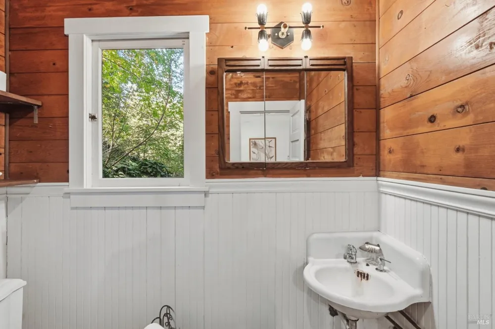 11 Shady Lane Larkspur, CA 94939