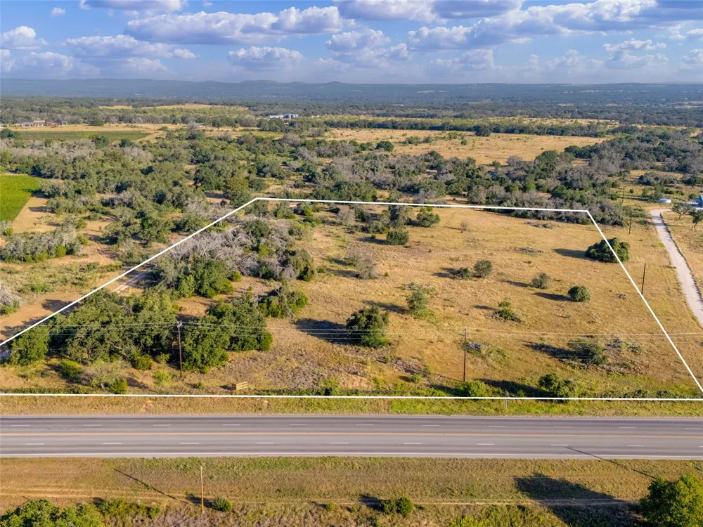 7994 US Highway 290 Johnson City, TX 78636