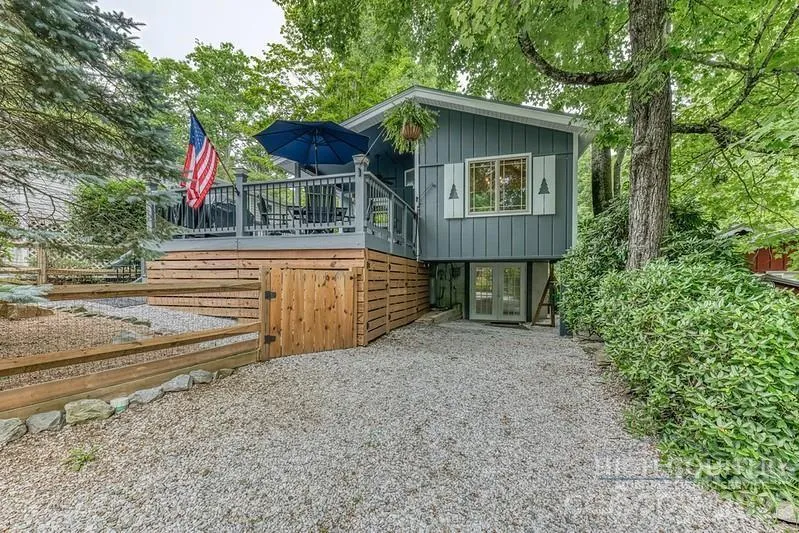 76 Whispering Pine Loop Newland, NC 28657
