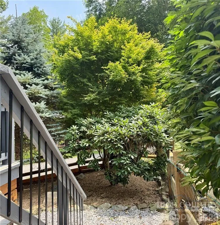 76 Whispering Pine Loop Newland, NC 28657