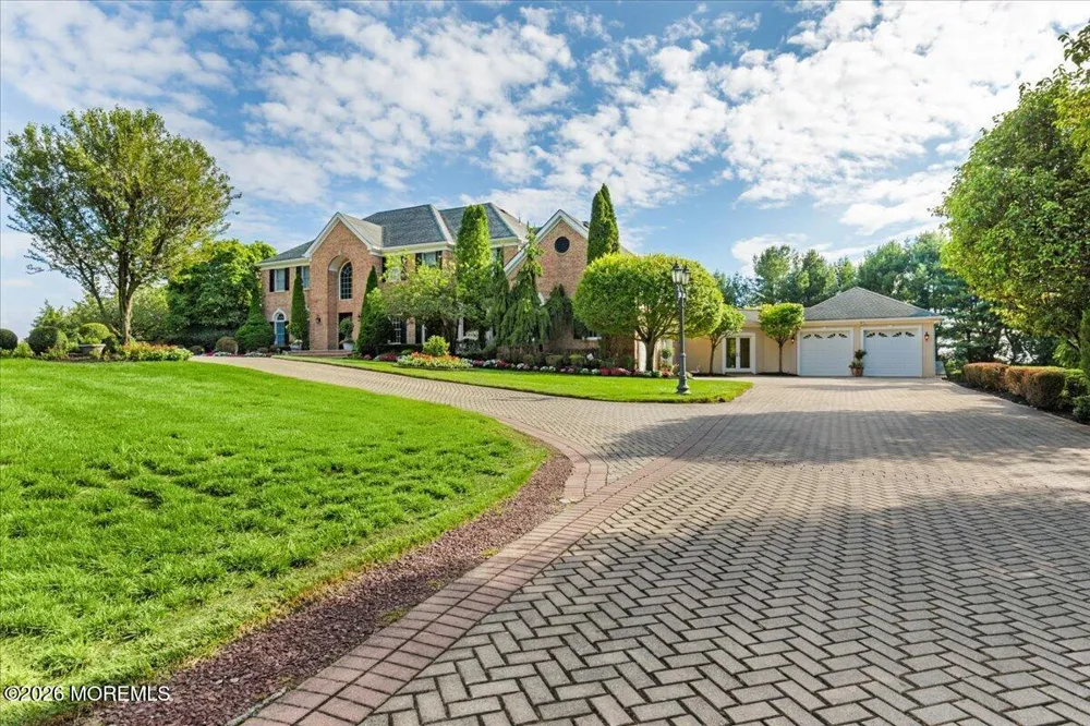 2 Cindy Court Holmdel, NJ 07733