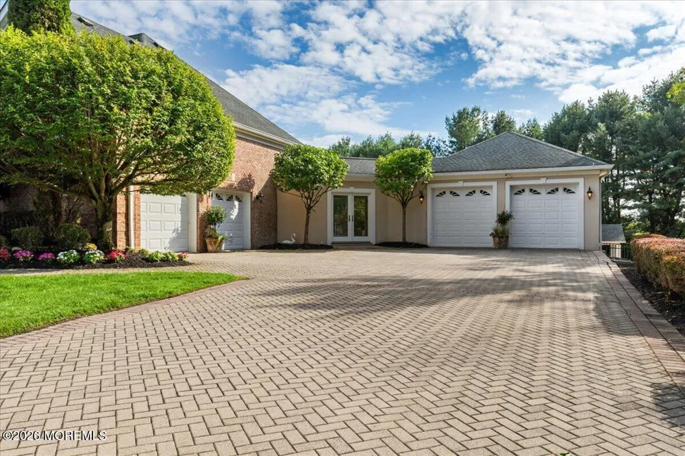 2 Cindy Court Holmdel, NJ 07733