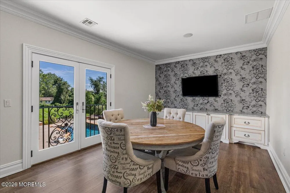 2 Cindy Court Holmdel, NJ 07733