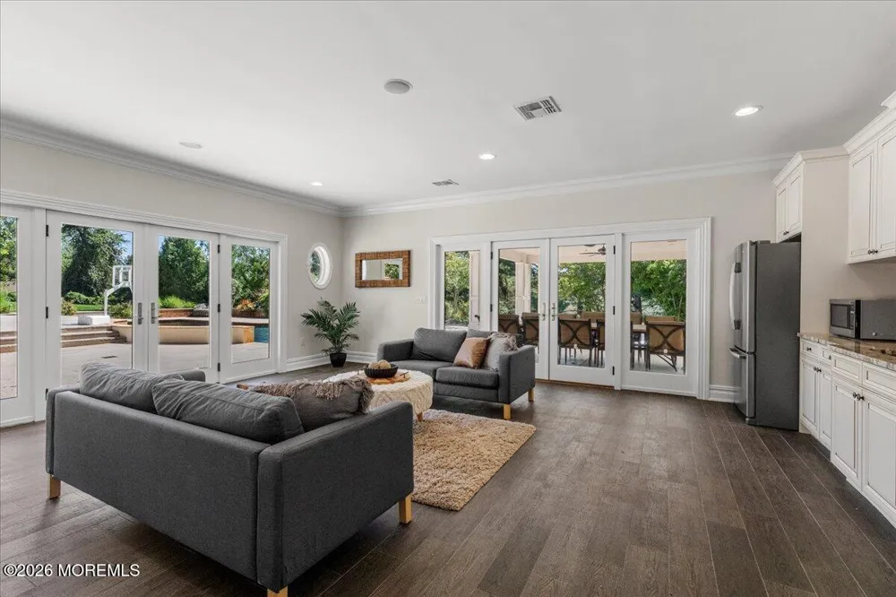 2 Cindy Court Holmdel, NJ 07733