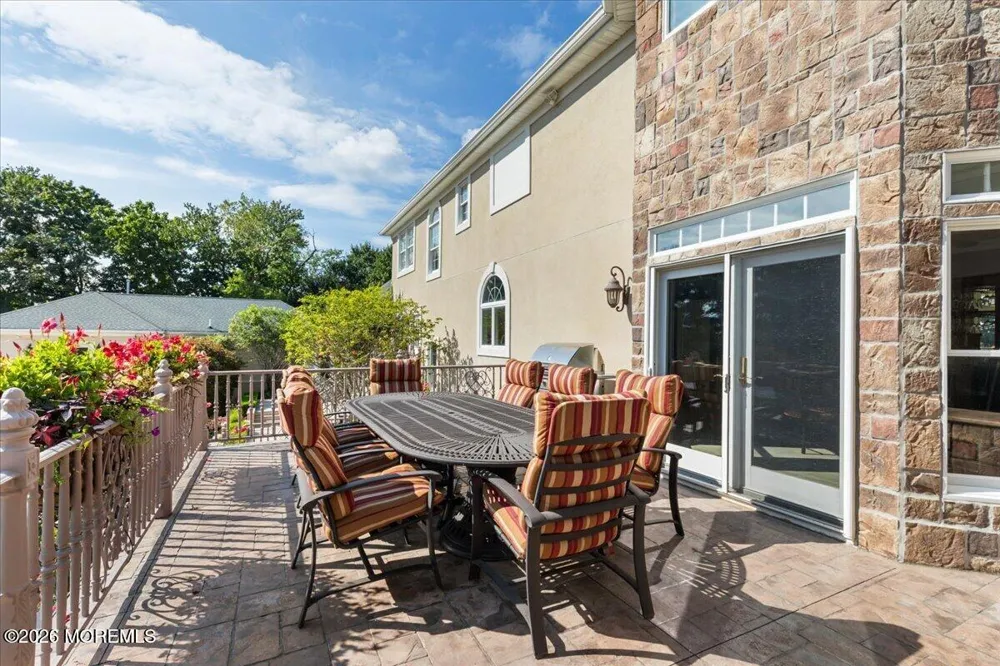 2 Cindy Court Holmdel, NJ 07733