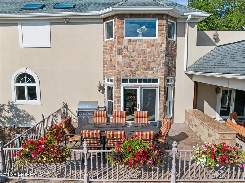 2 Cindy Court Holmdel, NJ 07733