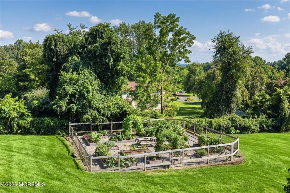2 Cindy Court Holmdel, NJ 07733