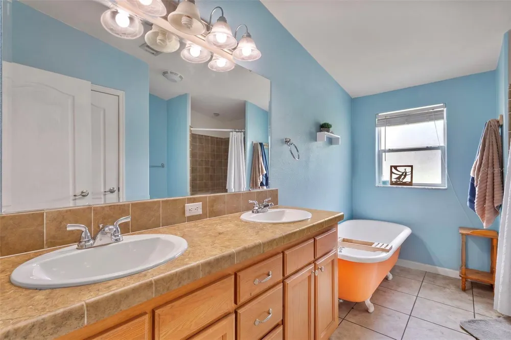 17171 NW 80TH TERRACE Trenton, FL 32693