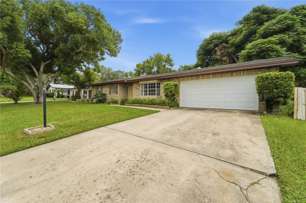 547 EVERETT STREET Deltona, FL 32725