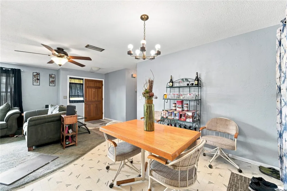 547 EVERETT STREET Deltona, FL 32725