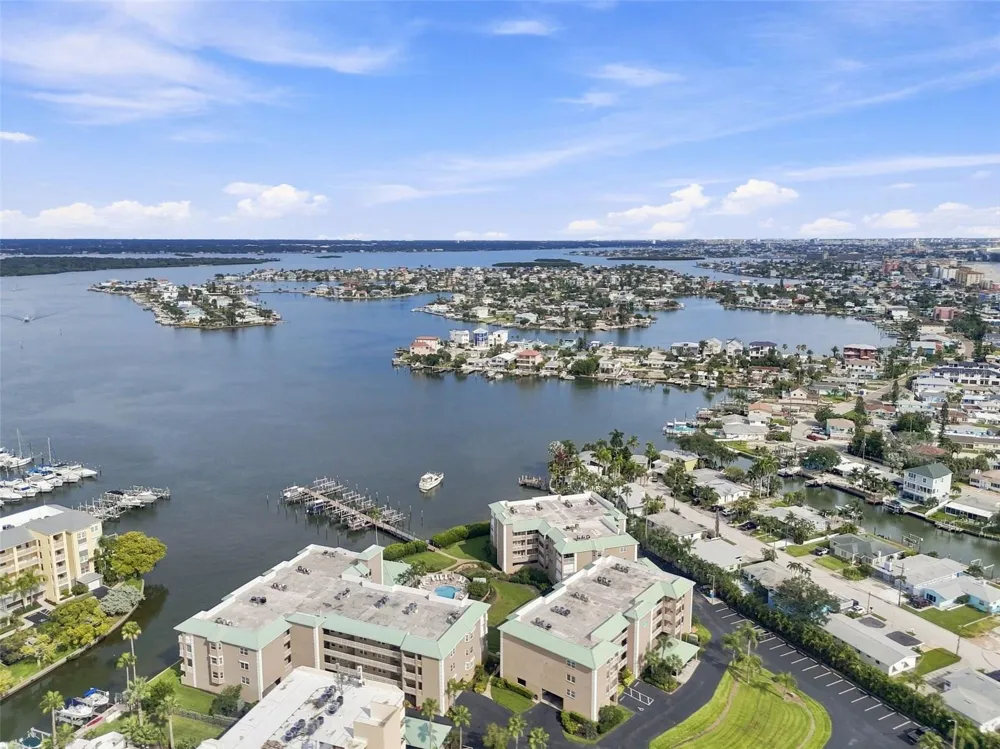 399 150TH AVENUE #205 Madeira Beach, FL 33708