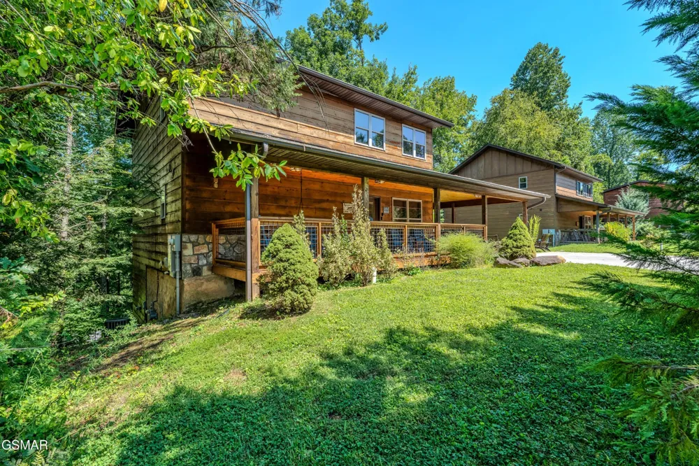 542 Johnson Lane Gatlinburg, TN 37738