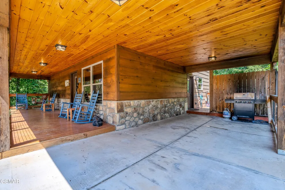 542 Johnson Lane Gatlinburg, TN 37738