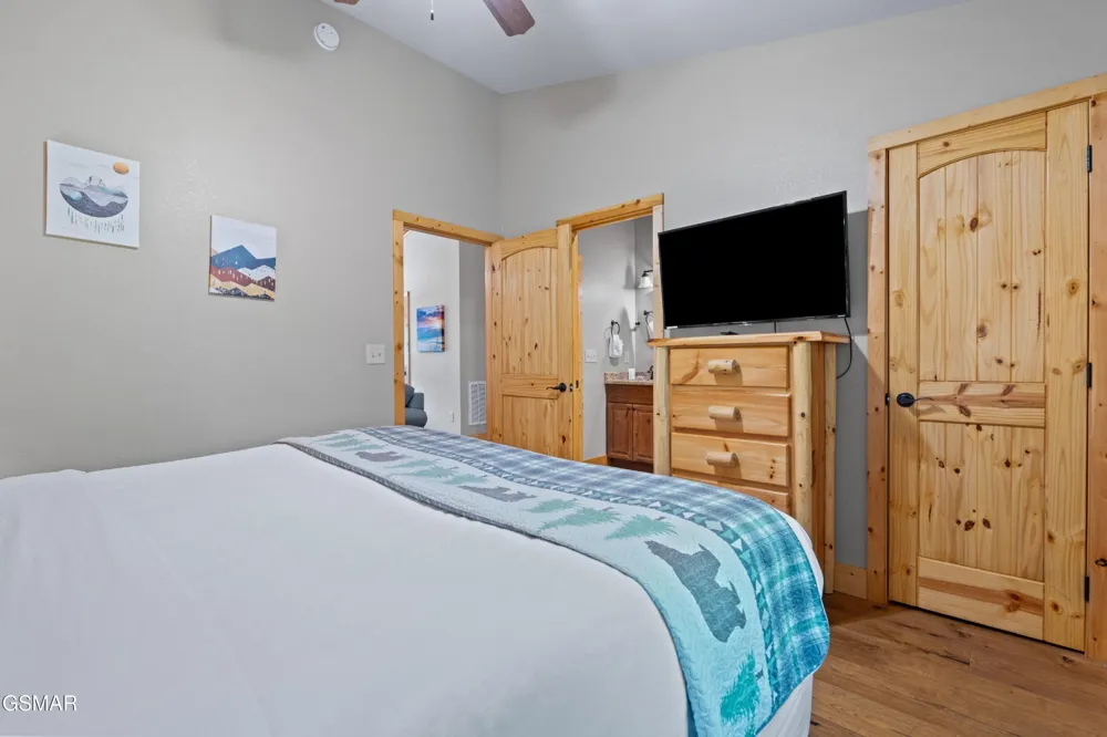542 Johnson Lane Gatlinburg, TN 37738