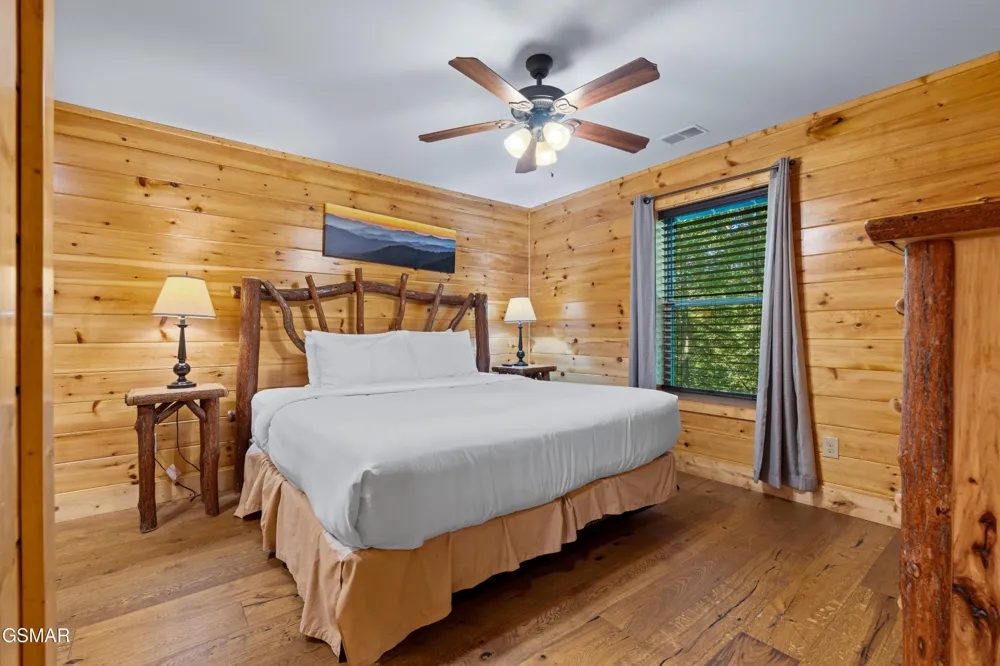 542 Johnson Lane Gatlinburg, TN 37738