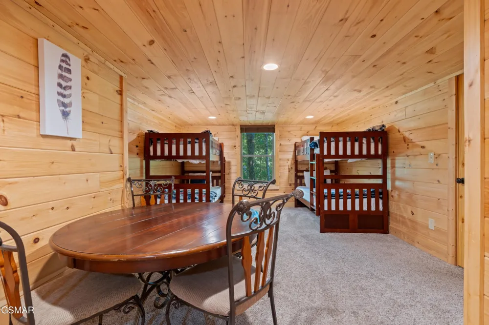 542 Johnson Lane Gatlinburg, TN 37738