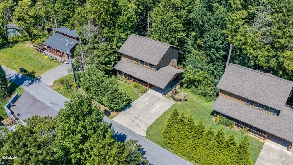 542 Johnson Lane Gatlinburg, TN 37738
