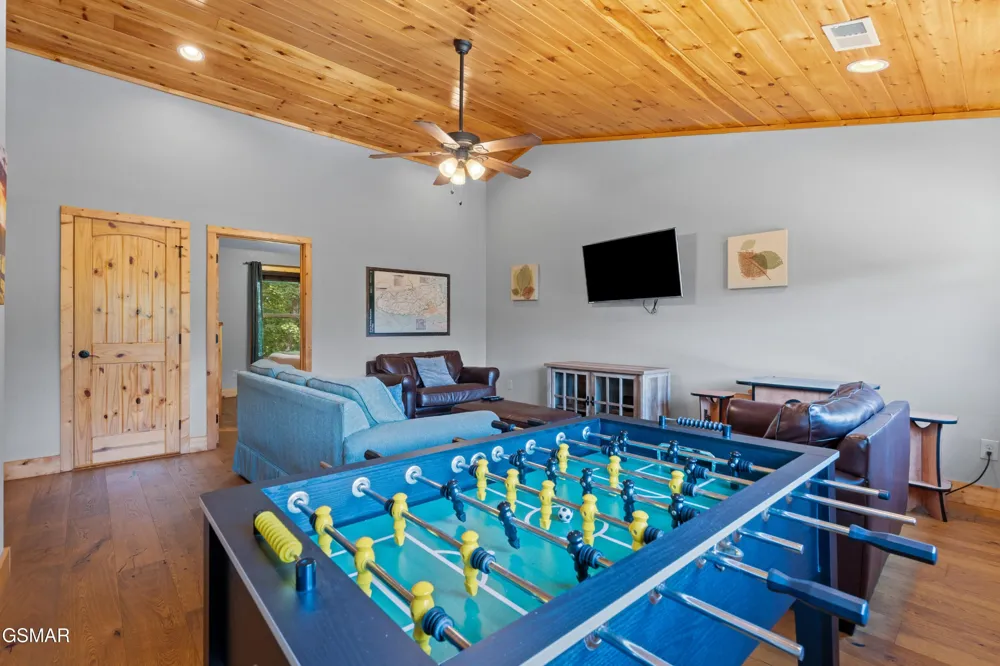 542 Johnson Lane Gatlinburg, TN 37738