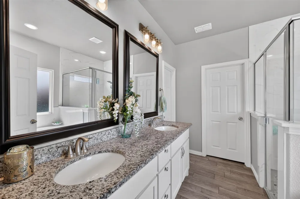 7924 Wilson Cliff Court White Settlement, TX 76108