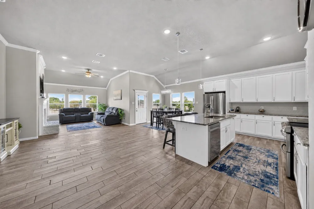 7924 Wilson Cliff Court White Settlement, TX 76108