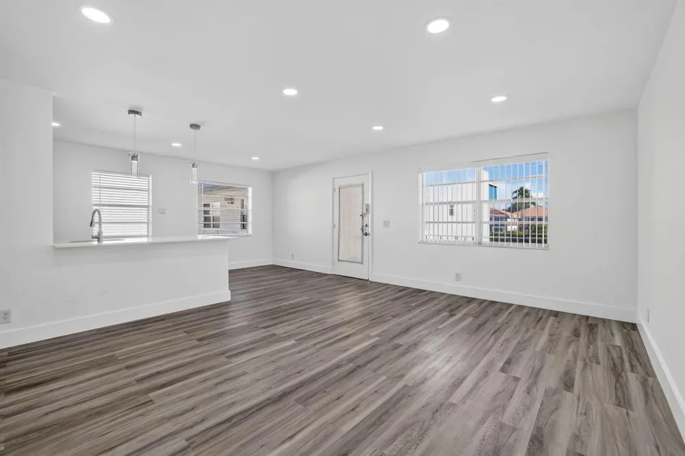515 Normandy Lane Delray Beach, FL 33484