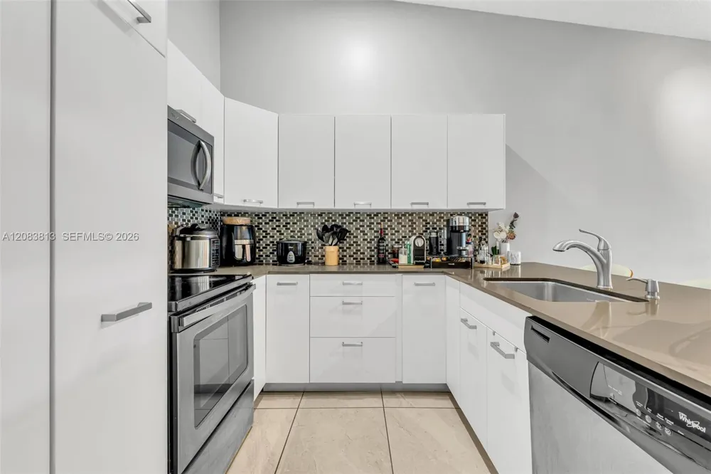 18226 Mediterranean Blvd #7-16 Hialeah, FL 33015