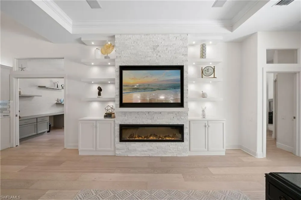 9296 Troon Lakes Drive Naples, FL 34109