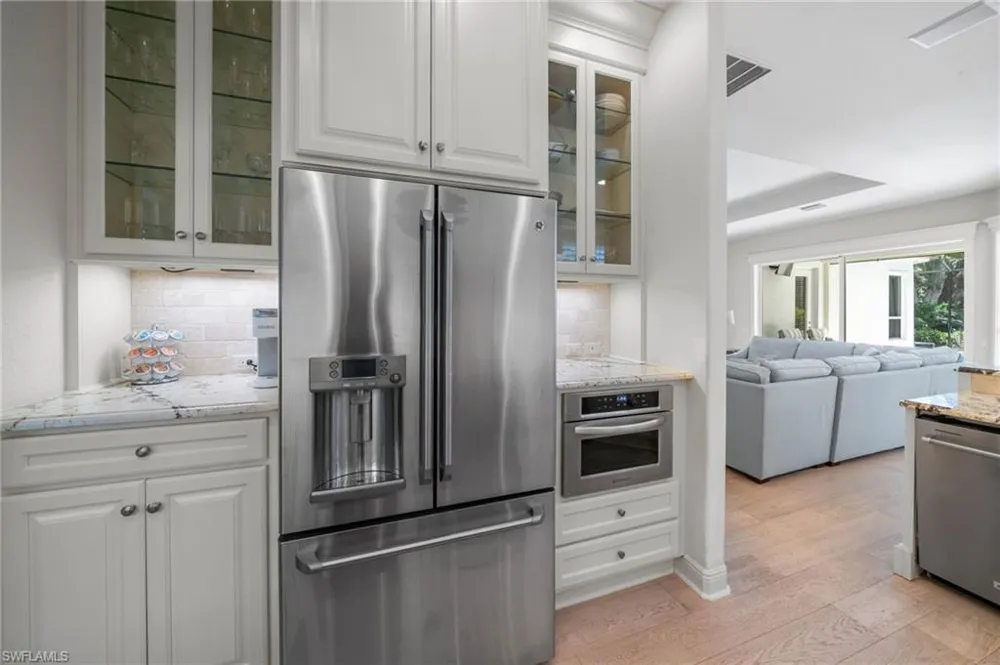 9296 Troon Lakes Drive Naples, FL 34109