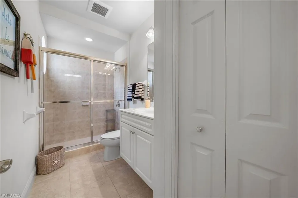 9296 Troon Lakes Drive Naples, FL 34109