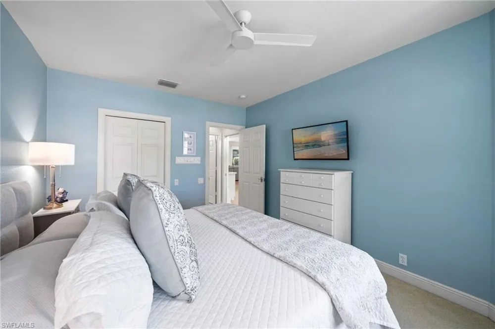 9296 Troon Lakes Drive Naples, FL 34109