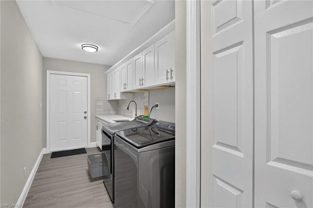 5349 Cobalt Court Cape Coral, FL 33904