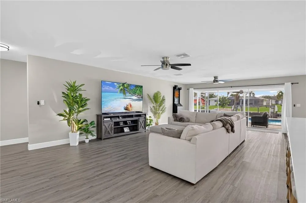 5349 Cobalt Court Cape Coral, FL 33904