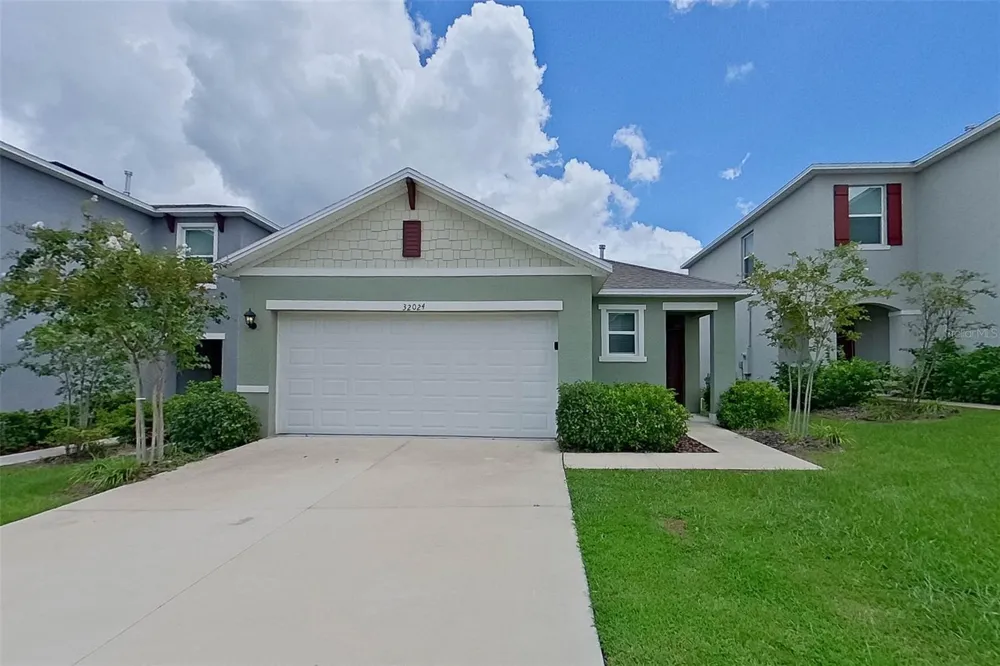 32024 KATELIN CIRCLE Leesburg, FL 34748