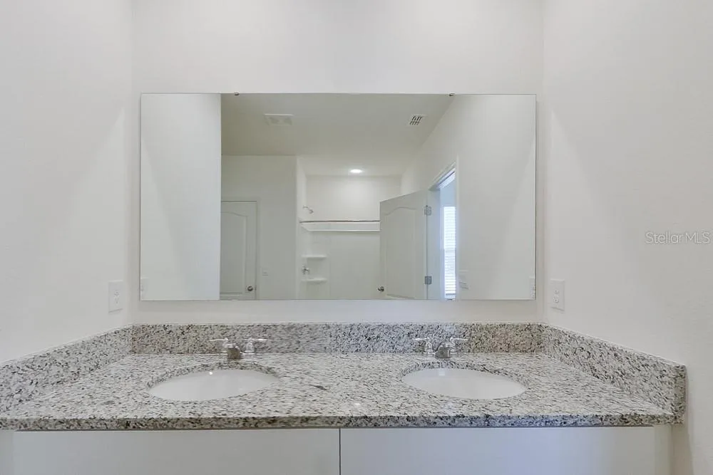 32048 KATELIN CIRCLE Leesburg, FL 34748