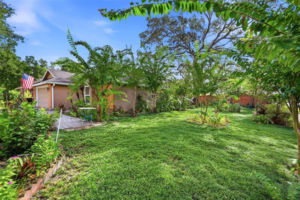 1109 PIEDMONT OAKS DRIVE Apopka, FL 32703