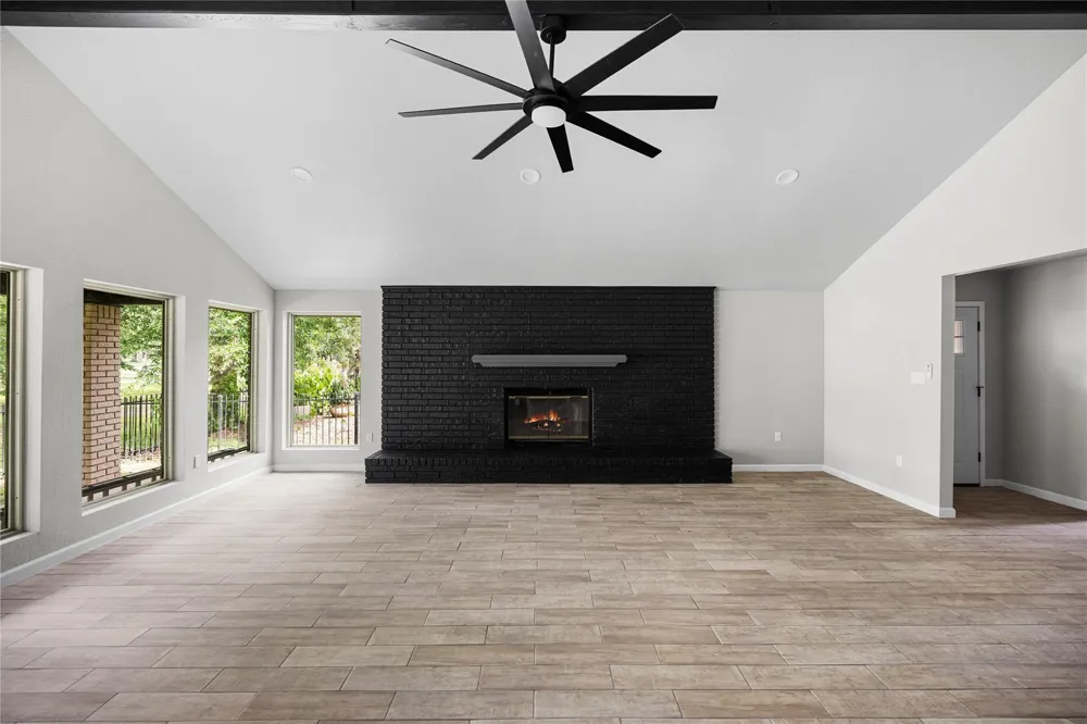 15 Presidio Road Montgomery, TX 77356