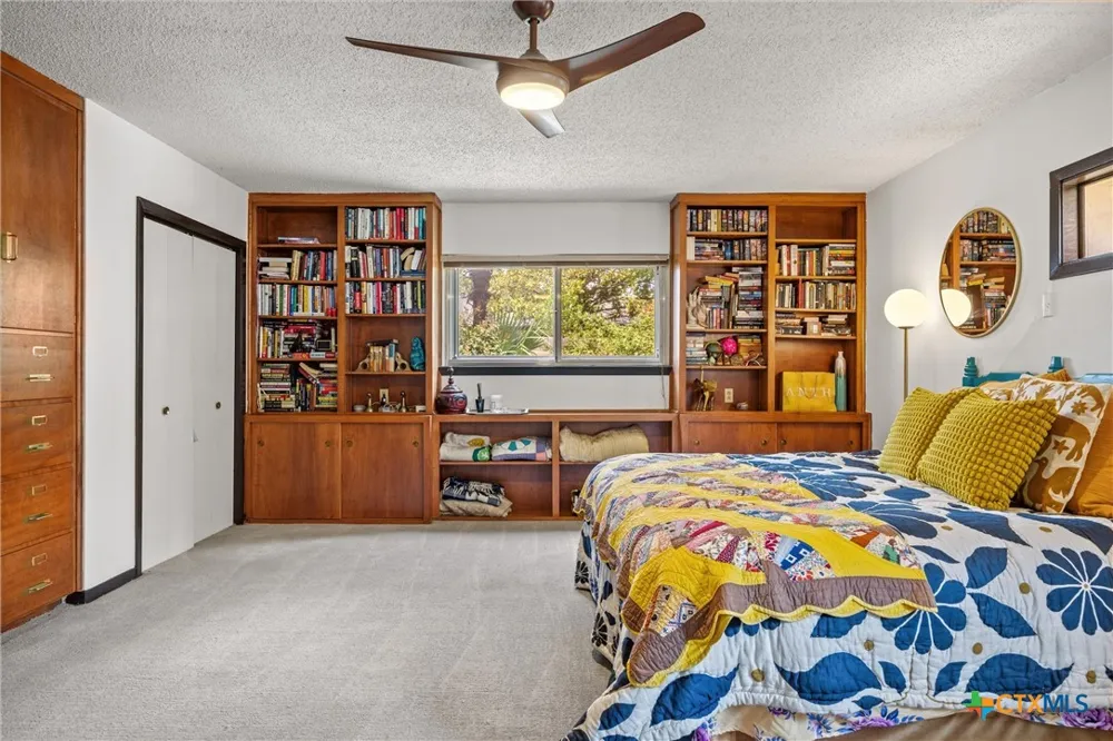 3304 Whitepine Drive Austin, TX 78757