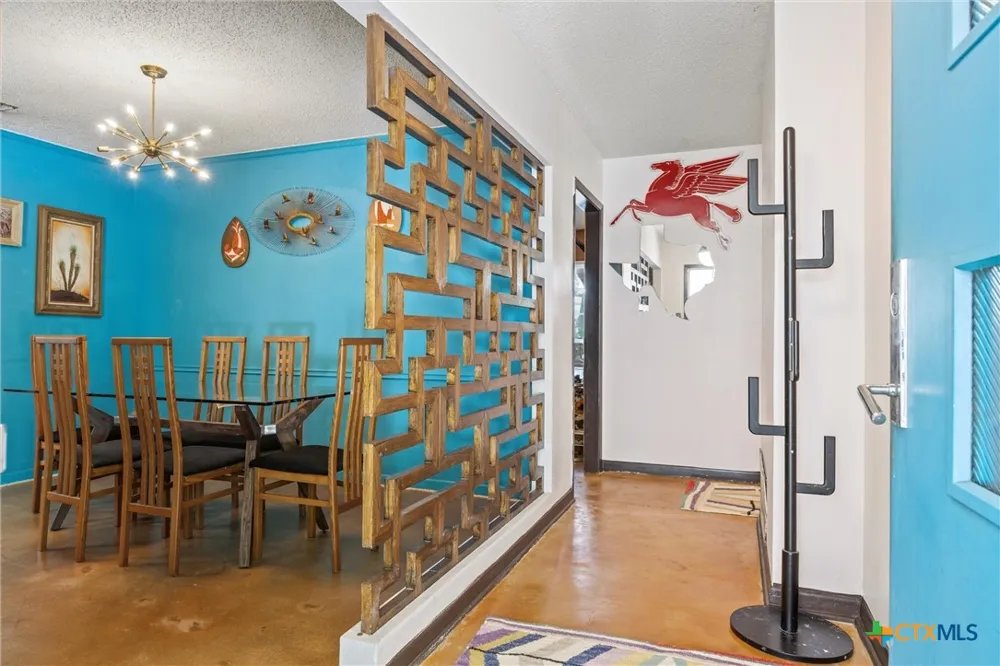 3304 Whitepine Drive Austin, TX 78757