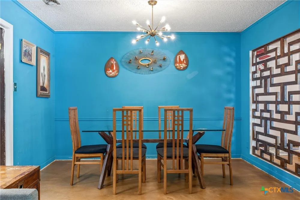 3304 Whitepine Drive Austin, TX 78757
