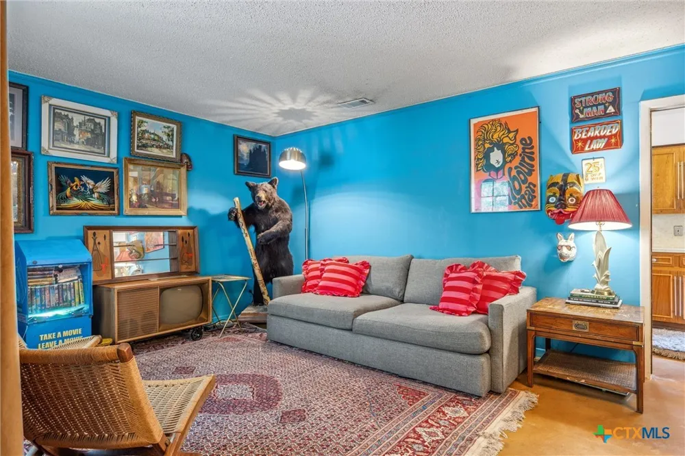 3304 Whitepine Drive Austin, TX 78757