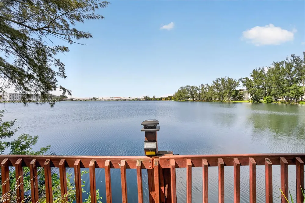 8351 NW 99th St #C-5 Hialeah Gardens, FL 33016
