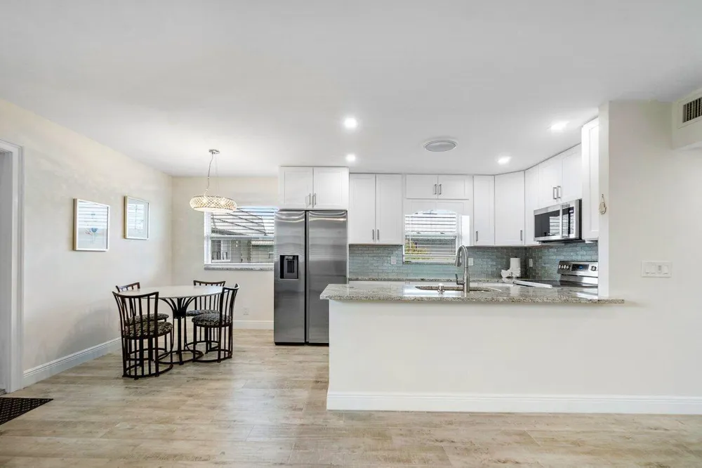 76 FLANDERS B Delray Beach, FL 33484