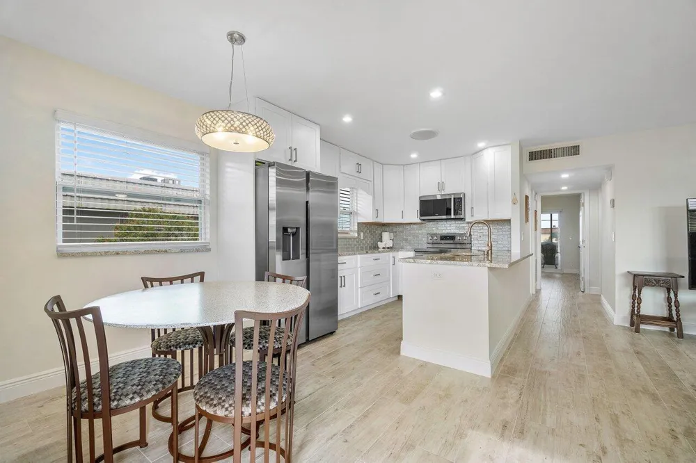 76 FLANDERS B Delray Beach, FL 33484
