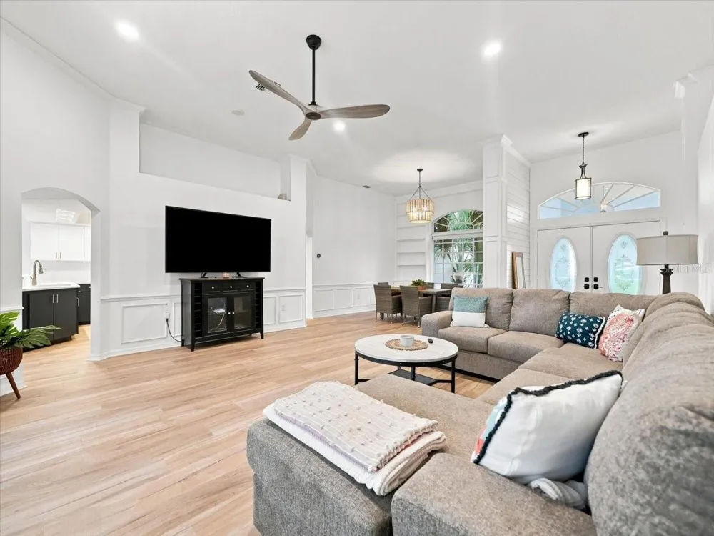 9295 BUTLER BOULEVARD Weeki Wachee, FL 34613