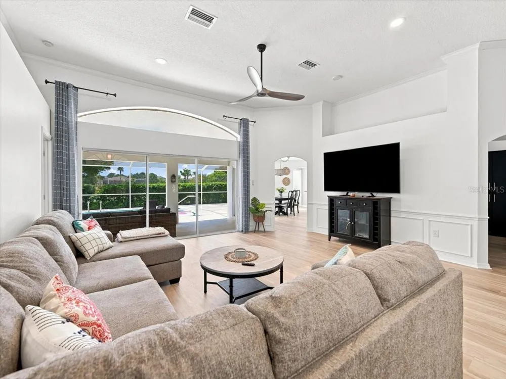 9295 BUTLER BOULEVARD Weeki Wachee, FL 34613