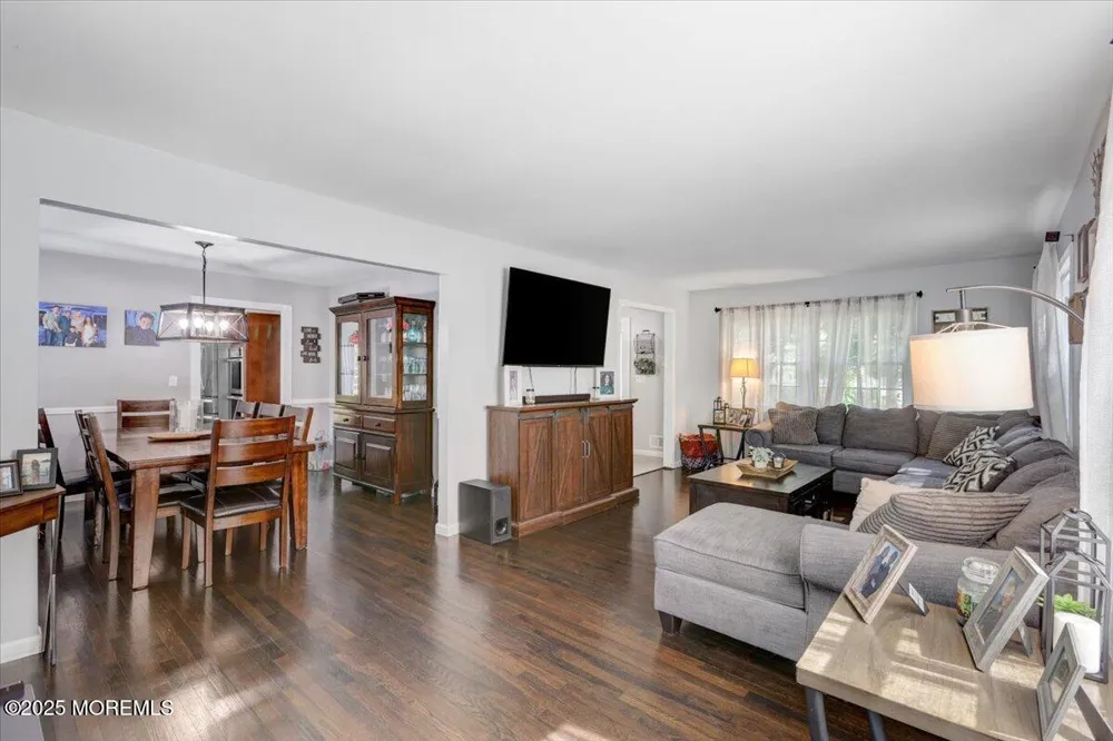 733 Colts Neck Road Freehold, NJ 07728