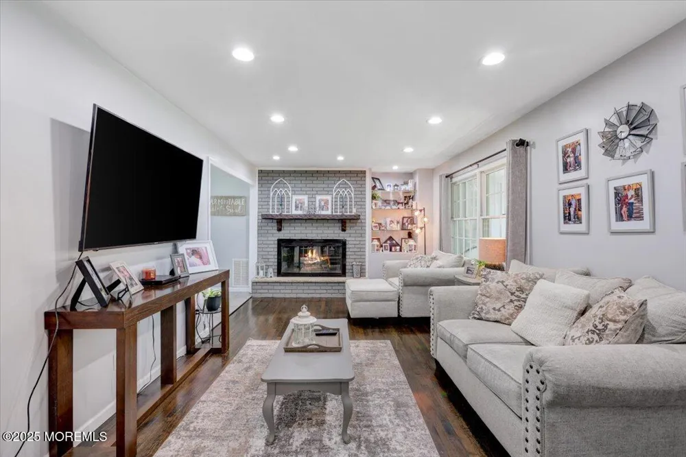 733 Colts Neck Road Freehold, NJ 07728